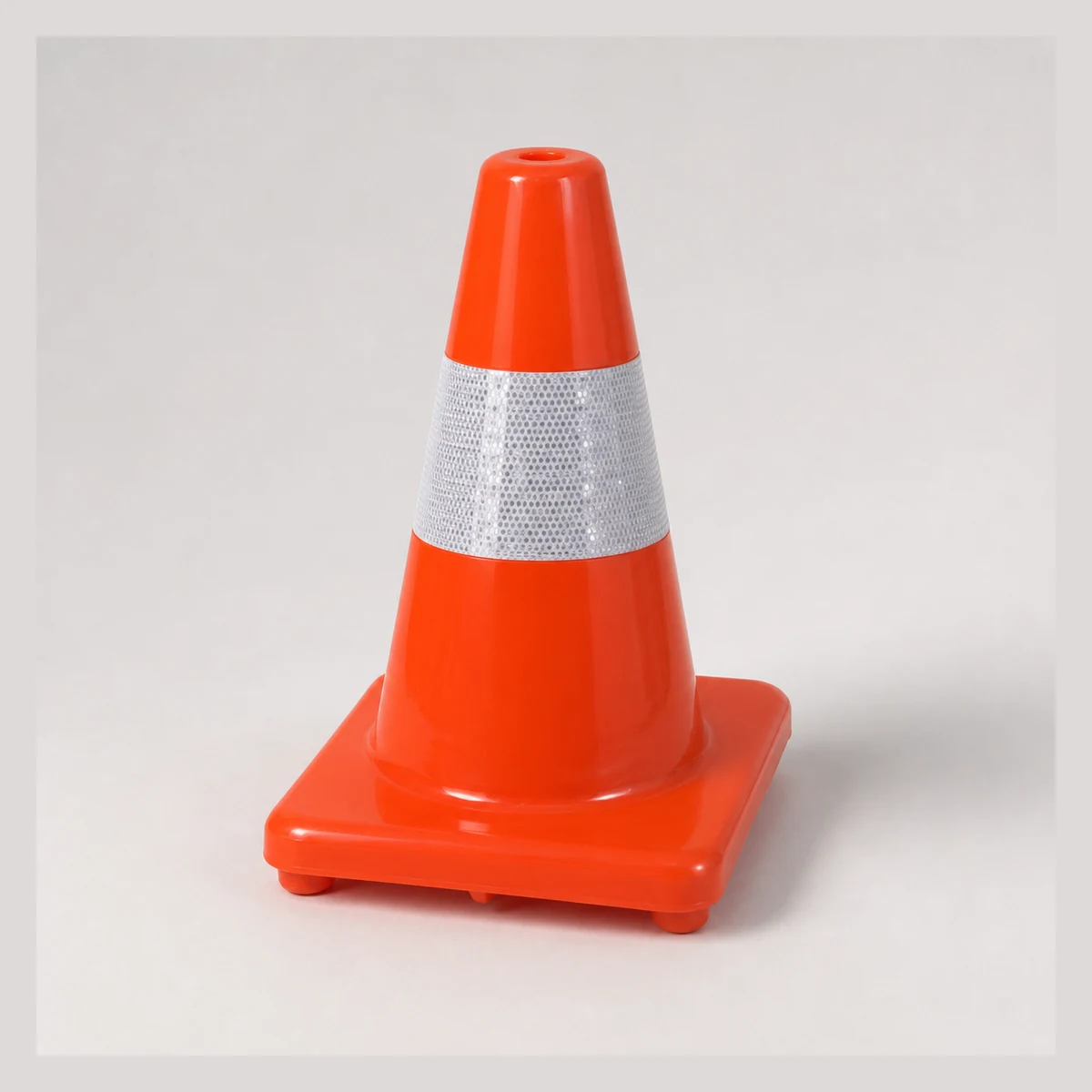 Traffic cone (JA8701 series, ice-cream cone style), model JA8701